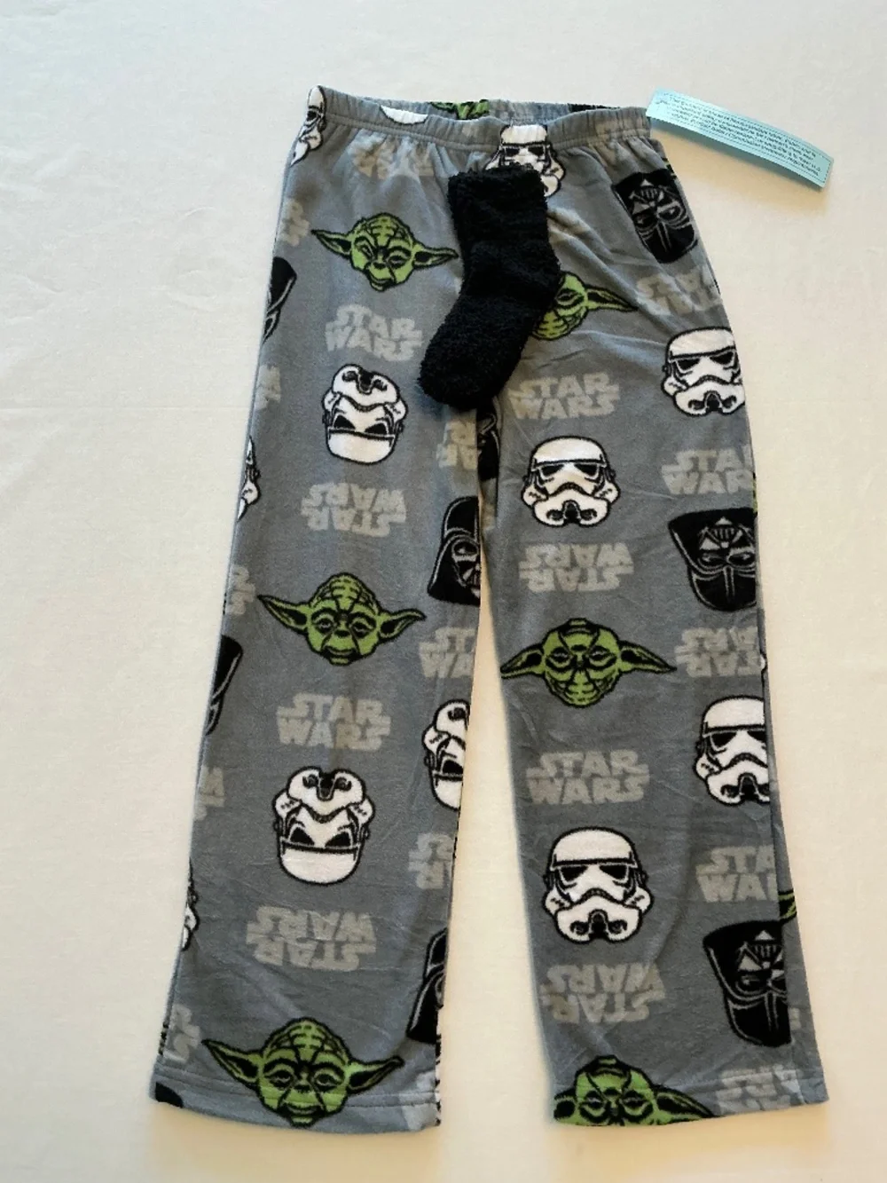 Children’s Star Wars Fleece Pajama Pants w/ Socks Gray Background Size Medium
